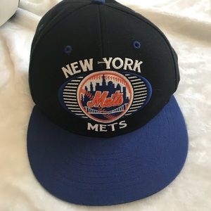 Genuine NY Mets Flat Brim Baseball Cap